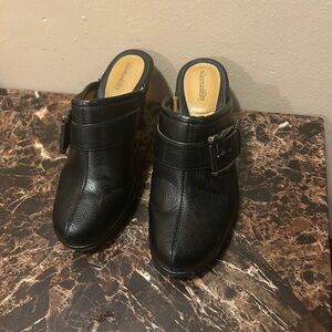 Solesenseability Black  Faux Leather Mules with Buckle - size 8
